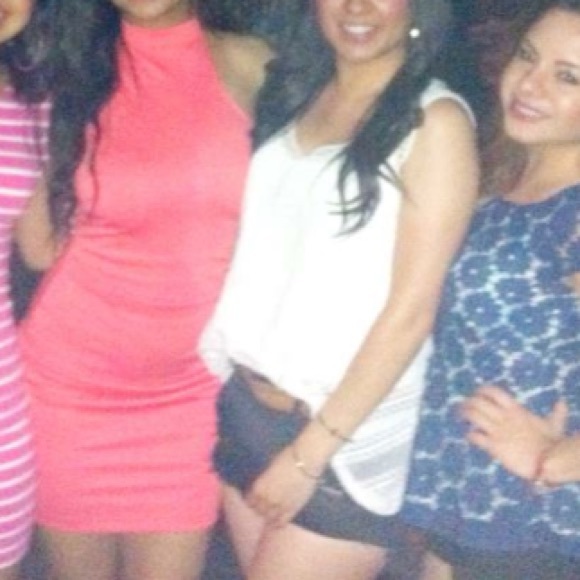 Dress - Picture 4 of 4